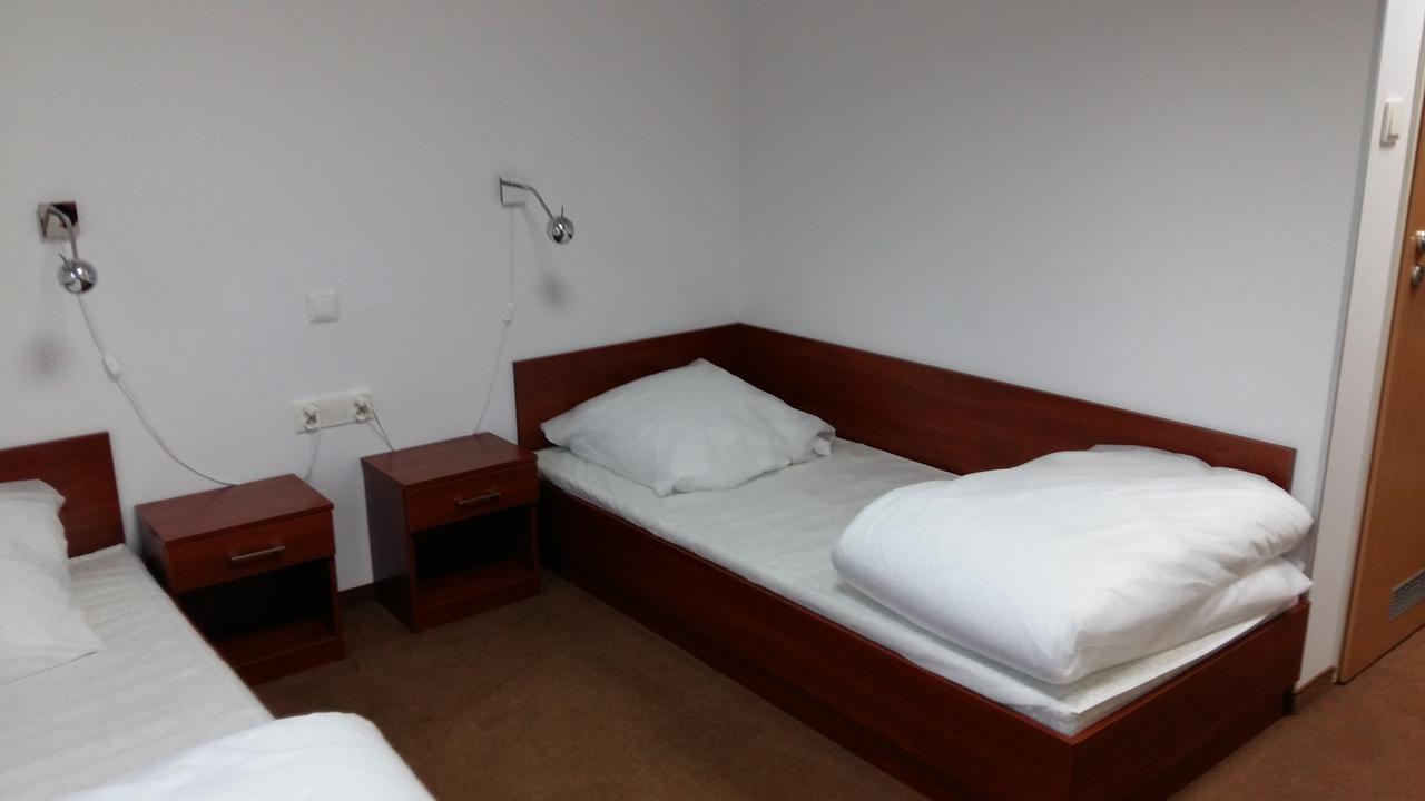 Motel Stare Brynki Przy Stacji Bp Trojka Chlebowo Εξωτερικό φωτογραφία