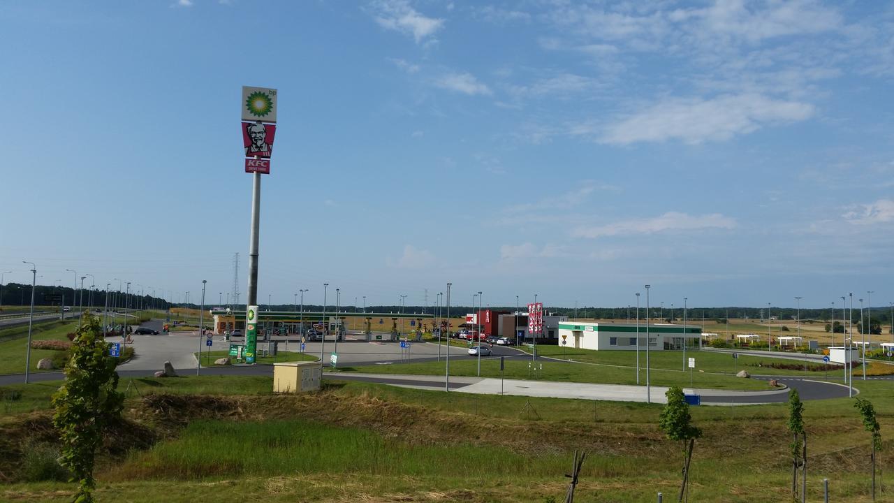 Motel Stare Brynki Przy Stacji Bp Trojka Chlebowo Εξωτερικό φωτογραφία